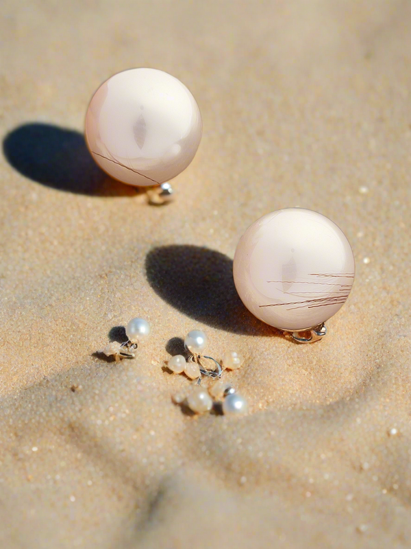 Extra large pearl studs