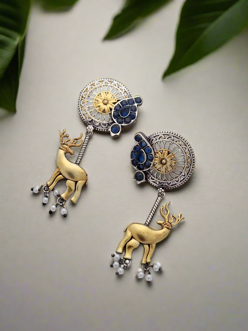 Stylish Deer motif earrings