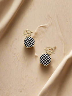 Black & white checkered earring