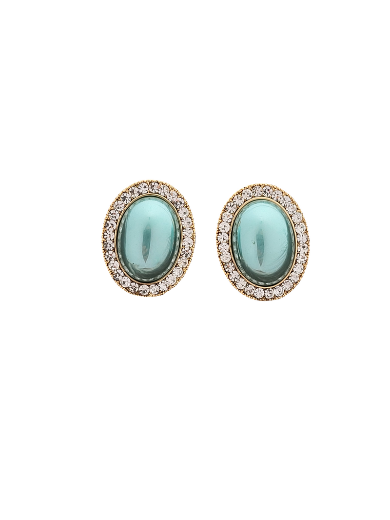 Classic pearl studs with diamonds