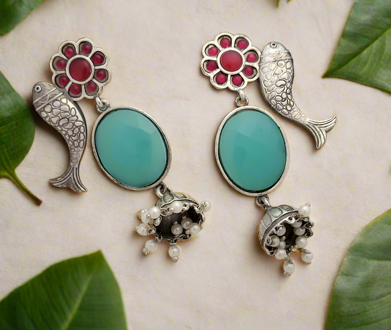 Oxidized Fish motif earrings