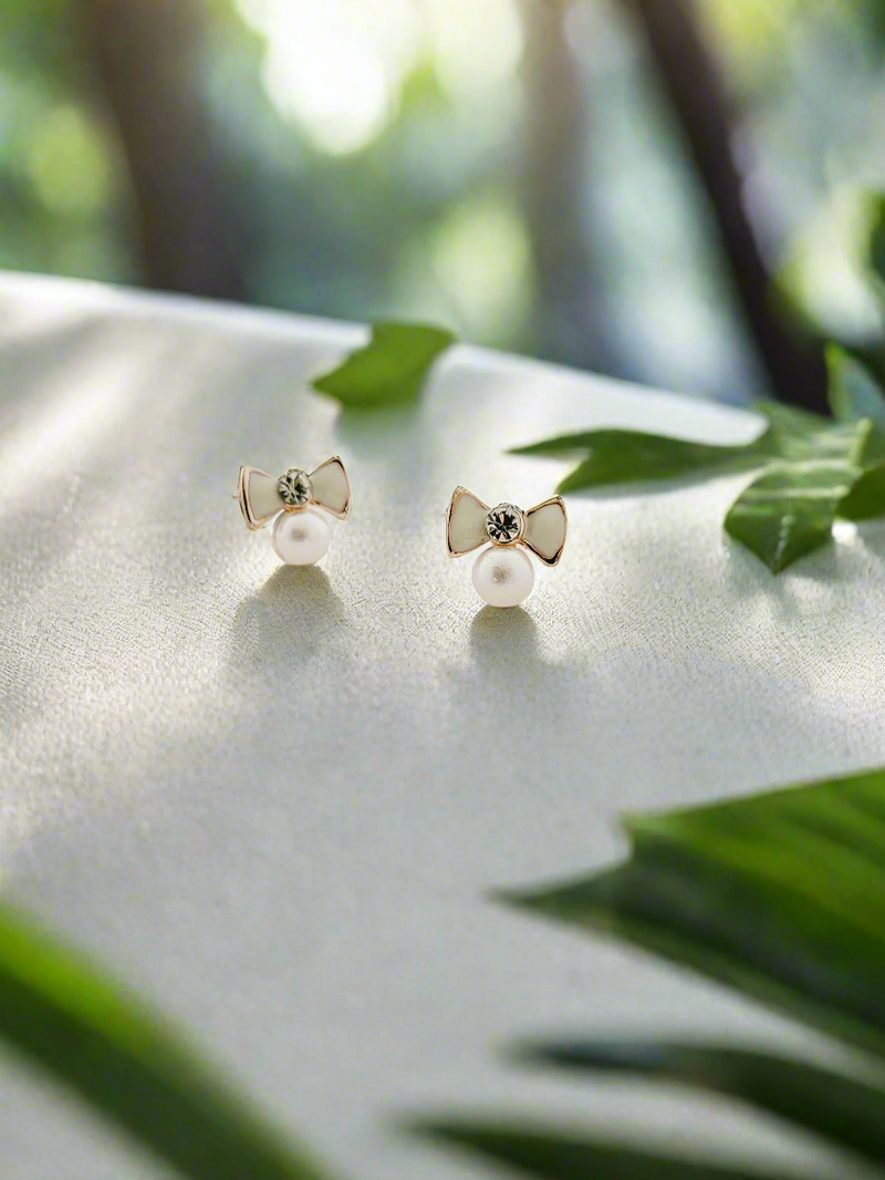 Enamelled Bow with a diamond  & pearl mini studs